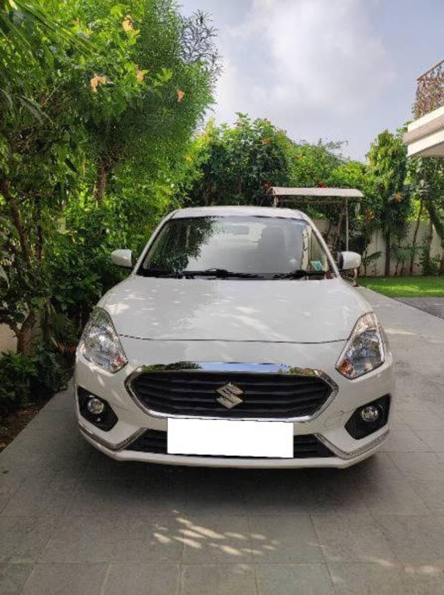 https://images10.gaadi.com/usedcar_image/4160712/original/processed_8b46865e-71ea-4eab-9ddc-22b4f9ed5f5c.jpg?imwidth=6400