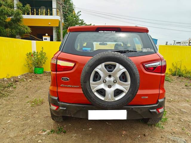 https://images10.gaadi.com/usedcar_image/4160736/original/processed_9b2c8f7f06bbb13a7ab0b803b02434e9.jpg?imwidth=6402