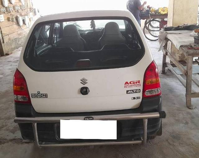 https://images10.gaadi.com/usedcar_image/4160866/original/processed_3862a685-b71d-4fc8-9cf5-d1576fd754bc.jpg?imwidth=6401