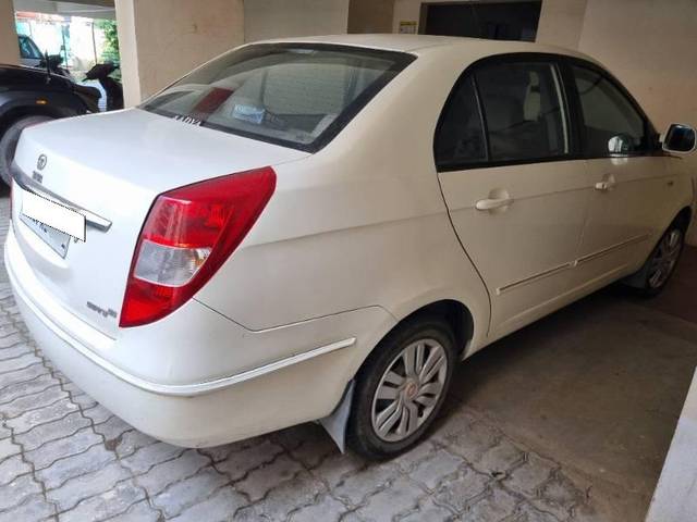 https://images10.gaadi.com/usedcar_image/4160893/original/processed_5101b9da-ecfe-47eb-b660-c76e74d81d8c.jpg?imwidth=6401