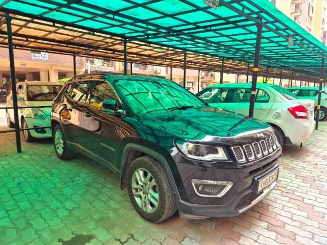 https://images10.gaadi.com/usedcar_image/4160996/original/processed_aa9e56ef-c788-4fcc-b3ac-83b2fd250a7a.jpeg?imwidth=6400