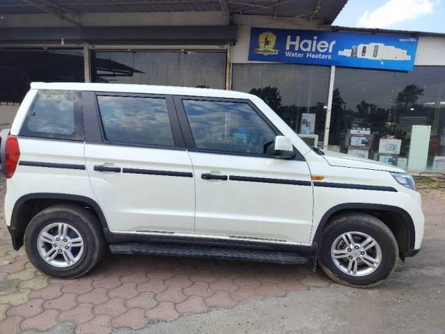 https://images10.gaadi.com/usedcar_image/4161118/original/processed_e19ce483-c979-4ef6-ad12-7759df2794c2.jpg?imwidth=6401