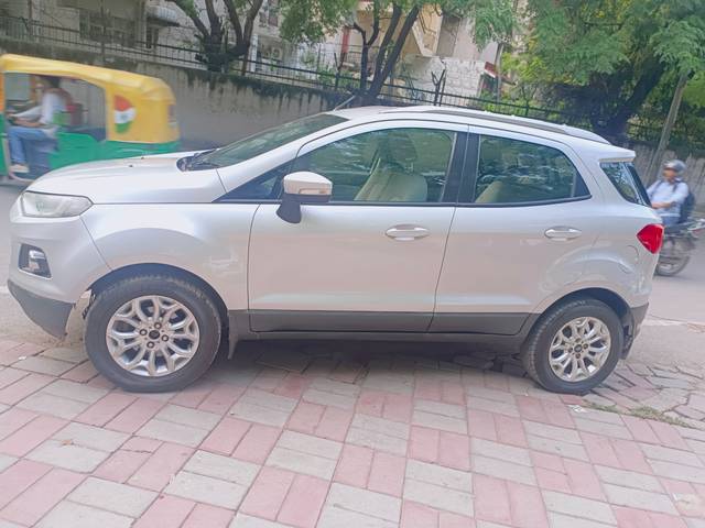 https://images10.gaadi.com/usedcar_image/4161252/original/1fb9180c0db9bb8390b9631fe2b48f2a.jpg?imwidth=6400