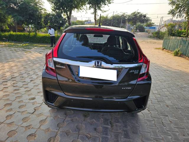 https://images10.gaadi.com/usedcar_image/4161316/original/processed_71b4ce3746dfe9967963027422561ad4.jpg?imwidth=6402