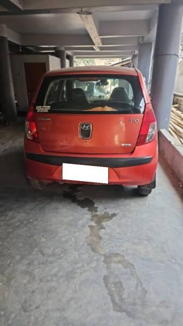 https://images10.gaadi.com/usedcar_image/4161323/original/processed_18ad4b2f-6ac8-4a0d-b172-38d1931ca494.jpg?imwidth=6401