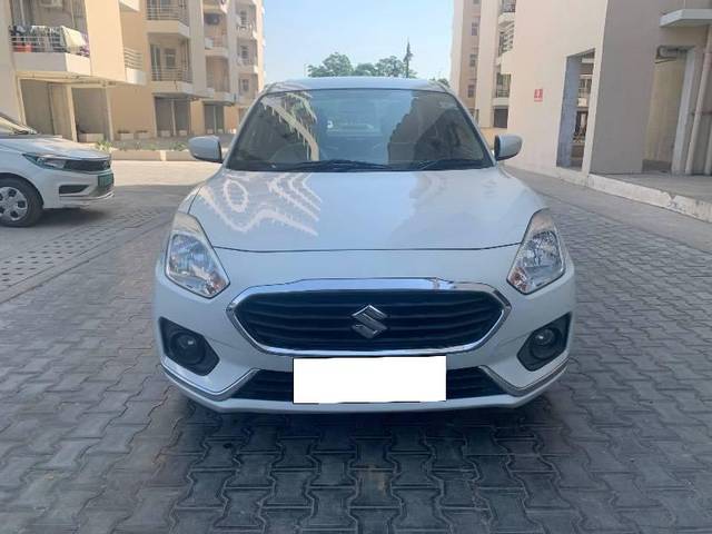 https://images10.gaadi.com/usedcar_image/4161380/original/processed_71124830-6810-4163-bf00-66f79de2e651.jpg?imwidth=6400