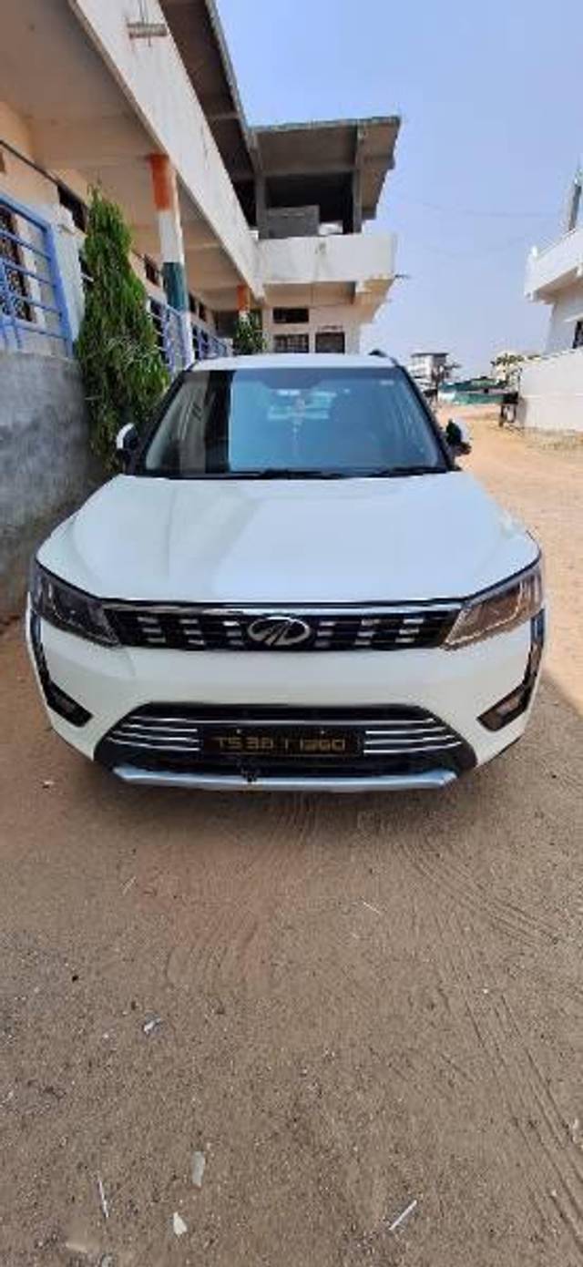 https://images10.gaadi.com/usedcar_image/4161428/original/processed_024bf7fe-a377-43b2-aaf7-ce6b336212f9.jpg?imwidth=6400