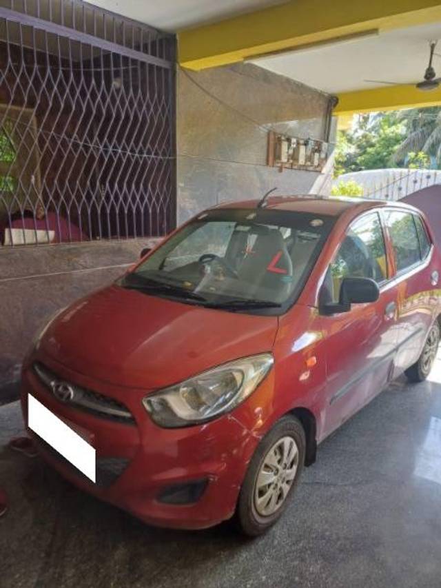 https://images10.gaadi.com/usedcar_image/4161530/original/processed_0cb32727-c261-40da-88d0-e6b05077245e.jpg?imwidth=6401