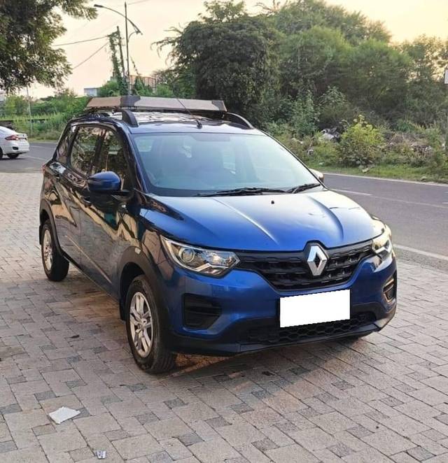 https://images10.gaadi.com/usedcar_image/4161615/original/processed_4f966d4fcd206bcc5e3d2fafd43e8c95.jpg?imwidth=6400