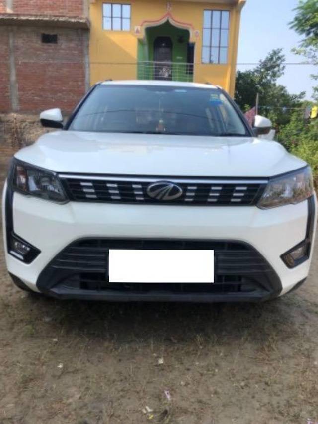 https://images10.gaadi.com/usedcar_image/4161923/original/processed_30fad66f-3bfa-4b51-b18e-1c65f0c4d8e1.jpg?imwidth=6401