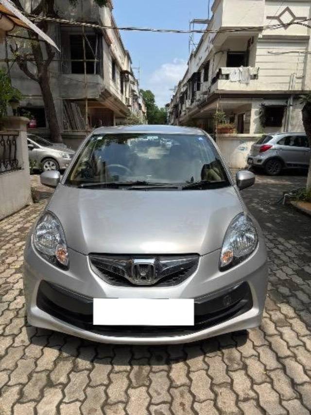 https://images10.gaadi.com/usedcar_image/4161991/original/processed_2305d43e-6edc-4fc1-b20a-2e630917c020.jpg?imwidth=6400