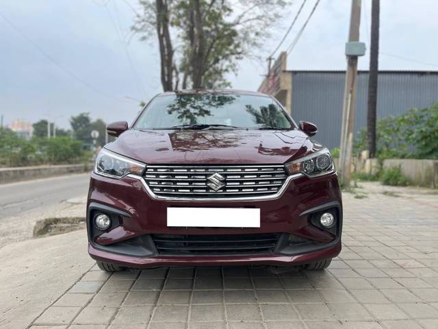 https://images10.gaadi.com/usedcar_image/4162242/original/processed_567ffe51a78c09c85f953b1d7f844590.jpg?imwidth=6402