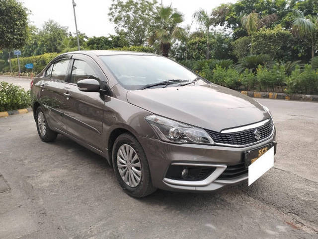 https://images10.gaadi.com/usedcar_image/4162332/original/processed_7a70be8c7b8778553ae6fd312cbd61a5.png?imwidth=6400