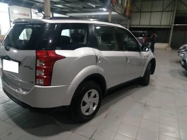 https://images10.gaadi.com/usedcar_image/4162446/original/processed_ba1642f8-277b-4657-b4e9-8f969cbc2807.jpg?imwidth=6401