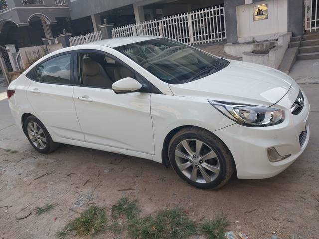 https://images10.gaadi.com/usedcar_image/4162549/original/50468549d79dc7076f7f7348838e9dd8.jpg?imwidth=6400