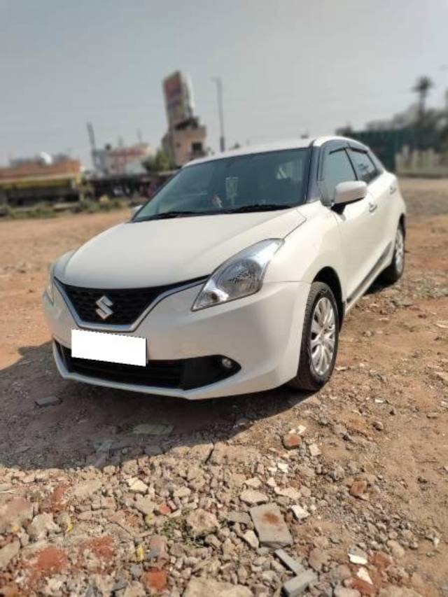 https://images10.gaadi.com/usedcar_image/4162639/original/processed_32573981-9585-43d9-a2af-f7f4115d83b8.jpg?imwidth=6401