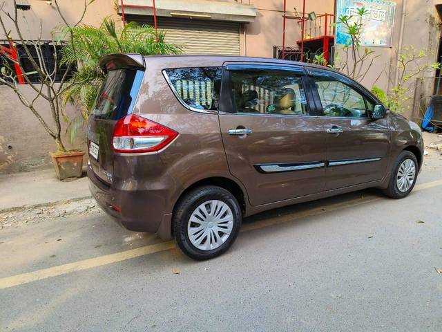 https://images10.gaadi.com/usedcar_image/4162677/original/processed_8fae535363b4a02a67891639e363d29e.jpg?imwidth=6402