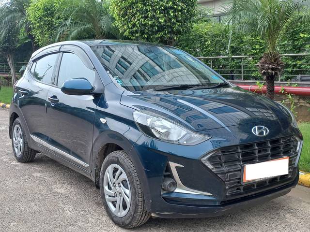 https://images10.gaadi.com/usedcar_image/4162907/original/processed_293e28841d003dfb9656ca5a2fdfd382.jpg?imwidth=6400