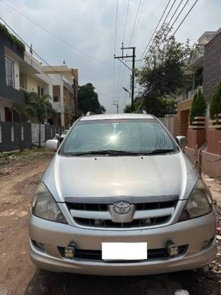 Toyota Innova 2004-2011 Toyota Innova 2.5 G (Diesel) 8 Seater BS III