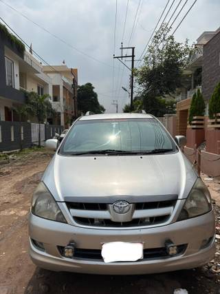 Toyota Innova 2004-2011 Toyota Innova 2.5 G (Diesel) 8 Seater BS III