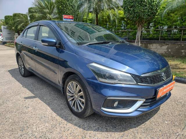 https://images10.gaadi.com/usedcar_image/4163031/original/processed_1fb000f0e7537e33269098578a89886a.jpg?imwidth=6400