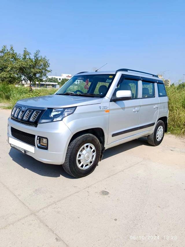 https://images10.gaadi.com/usedcar_image/4163171/original/processed_8a775cdee280a465884fa201af8893af.jpg?imwidth=6400