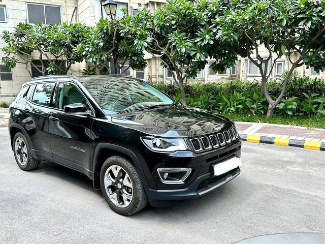 https://images10.gaadi.com/usedcar_image/4163215/original/processed_68a0086e80dce3fc24251b74cde7331a.jpg?imwidth=6400