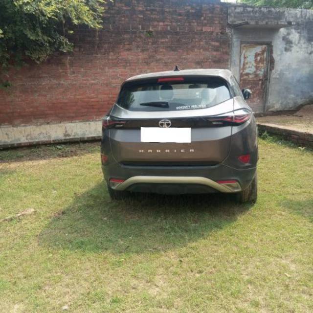 https://images10.gaadi.com/usedcar_image/4163250/original/processed_90369a9a-9037-45df-b8a8-77eb01352d6c.jpg?imwidth=6401