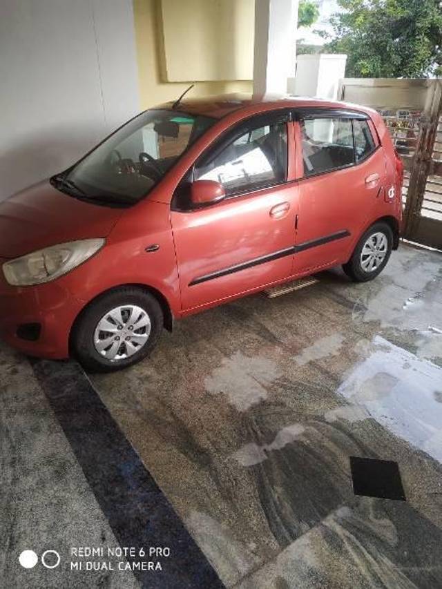 https://images10.gaadi.com/usedcar_image/4163298/original/processed_f2e28e34-05db-4f42-b64e-2151353be861.jpg?imwidth=6402