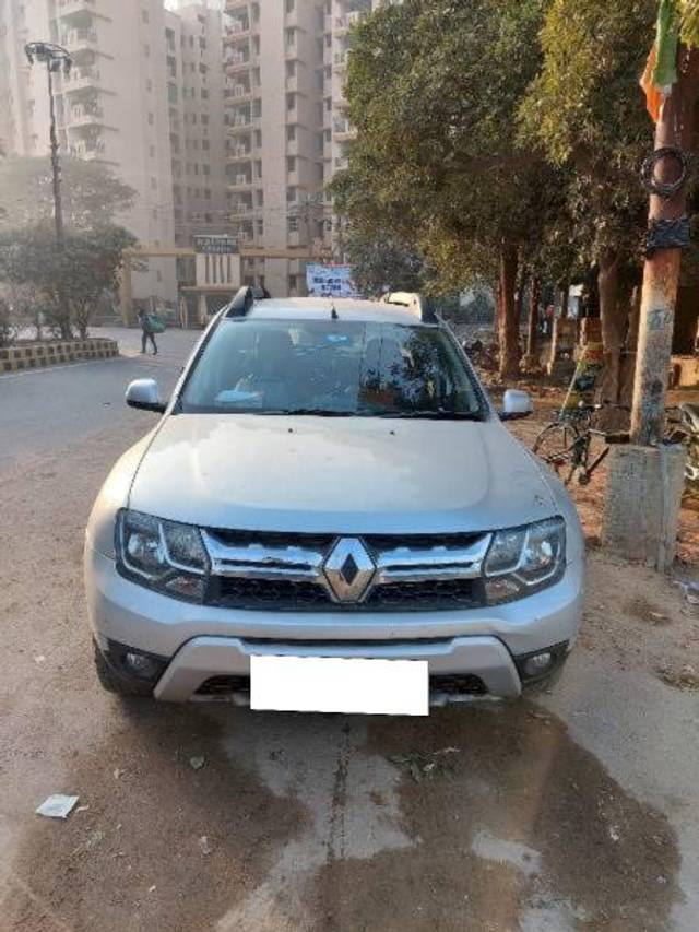 https://images10.gaadi.com/usedcar_image/4163352/original/processed_a7c4aefb-4f0b-4031-96e7-4f79770a9504.jpg?imwidth=6402