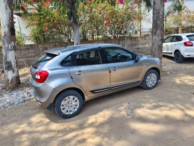 https://images10.gaadi.com/usedcar_image/4163413/original/processed_de844db0-937a-4a20-93f5-b0e6c6cbc204.jpg?imwidth=6401