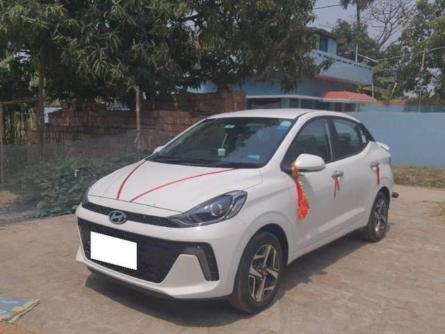 https://images10.gaadi.com/usedcar_image/4163437/original/processed_74c5519d-23f1-409a-920c-07b50989a3e3.jpg?imwidth=6400