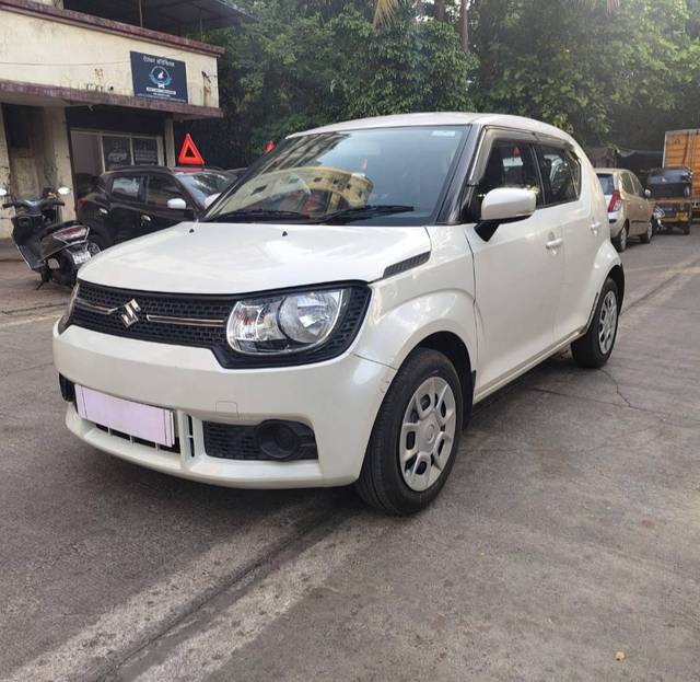 https://images10.gaadi.com/usedcar_image/4163473/original/processed_e20ffcbb20e62e7ea177854bc7d8f820.jpg?imwidth=6402