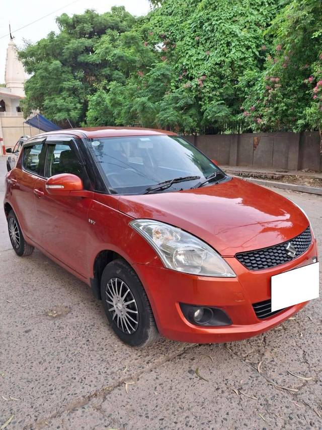 https://images10.gaadi.com/usedcar_image/4163507/original/processed_a5c1af1adeb7a1605b8bec3f37bb4519.jpg?imwidth=6400