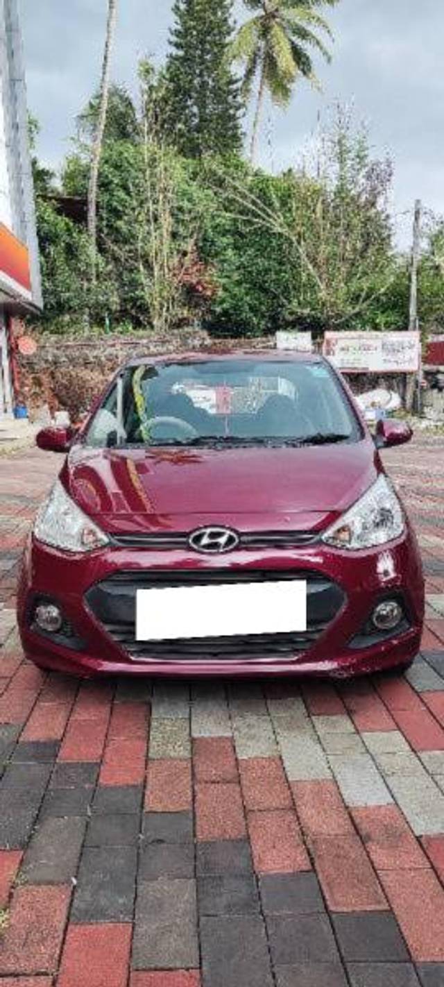 https://images10.gaadi.com/usedcar_image/4163571/original/processed_d907bdfa-79e0-4a4d-b348-0fcddff442ae.jpg?imwidth=6400