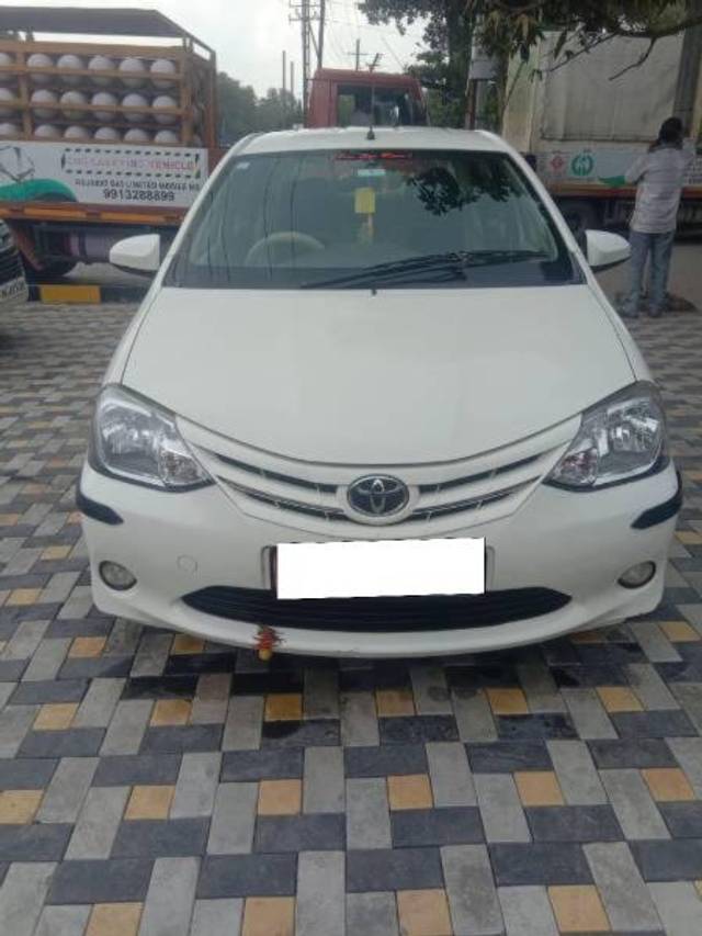 https://images10.gaadi.com/usedcar_image/4163709/original/processed_e9f25895-8b33-4bd4-a37f-06b84e175444.jpg?imwidth=6402