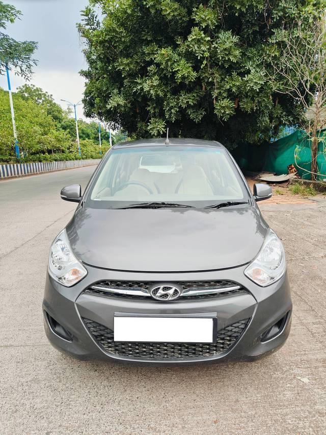 https://images10.gaadi.com/usedcar_image/4163849/original/processed_7b707cb330e918b62a0d1ac6b520ac30.jpg?imwidth=6400