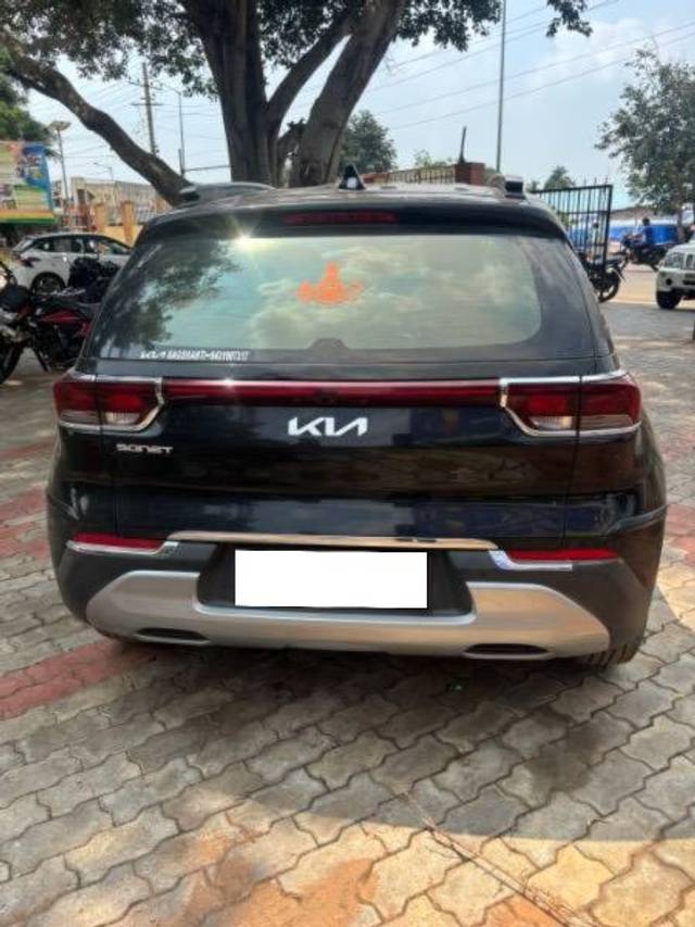 https://images10.gaadi.com/usedcar_image/4163986/original/processed_80c04966-d301-4854-9945-1a206e55c64d.jpeg?imwidth=6401