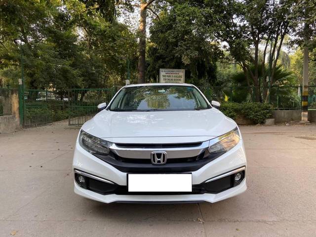 https://images10.gaadi.com/usedcar_image/4164030/original/processed_a81a41215d1891fd63b546a82e559283.jpeg?imwidth=6400