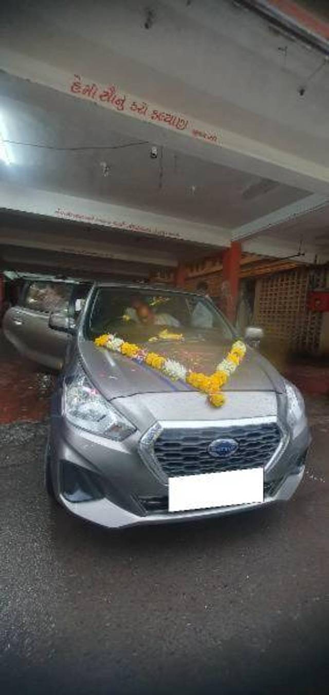 https://images10.gaadi.com/usedcar_image/4164041/original/ec2d3c95ee3374fc58321cd388d84ec6.jpg?imwidth=6402