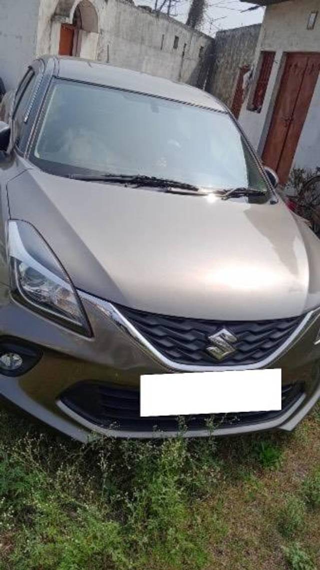 https://images10.gaadi.com/usedcar_image/4164124/original/processed_a6afedca-edec-4131-8e60-c6f5c1cede21.jpeg?imwidth=6400