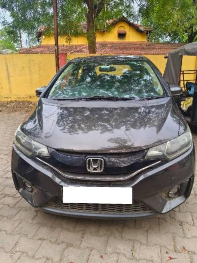 https://images10.gaadi.com/usedcar_image/4164255/original/processed_61495123-7d91-4d12-89f0-275a3dd24007.jpg?imwidth=6400