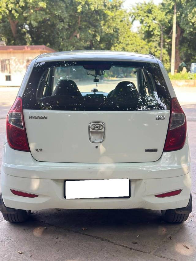 https://images10.gaadi.com/usedcar_image/4164263/original/processed_e0143e8b1bc690f5bc6ce7c2ffe65919.jpg?imwidth=6402