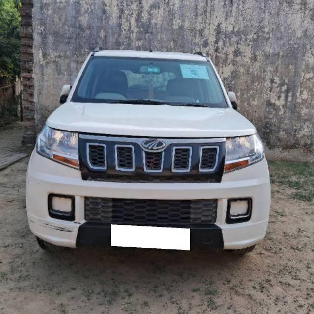 https://images10.gaadi.com/usedcar_image/4164314/original/processed_7f1833ea-7533-449d-a3c3-de8144426bcf.jpg?imwidth=6400