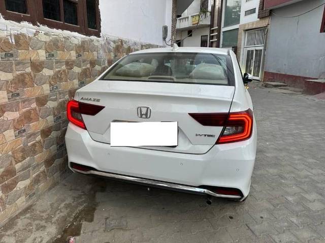 https://images10.gaadi.com/usedcar_image/4164343/original/processed_e1bb54ff-1a8a-4a33-87bd-86d1296a78ec.jpg?imwidth=6401