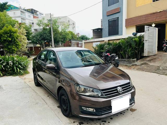 https://images10.gaadi.com/usedcar_image/4164463/original/processed_d1647ea2e5139a295c758d8e34237481.jpeg?imwidth=6400