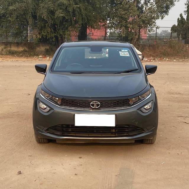 https://images10.gaadi.com/usedcar_image/4164478/original/processed_4517795c3ab94d4f8854fea94ab45d85.jpg?imwidth=6400