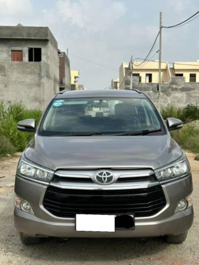 https://images10.gaadi.com/usedcar_image/4164486/original/processed_cd3b9671-48a4-4b18-8f5b-e99b4b8f6884.jpg?imwidth=6402