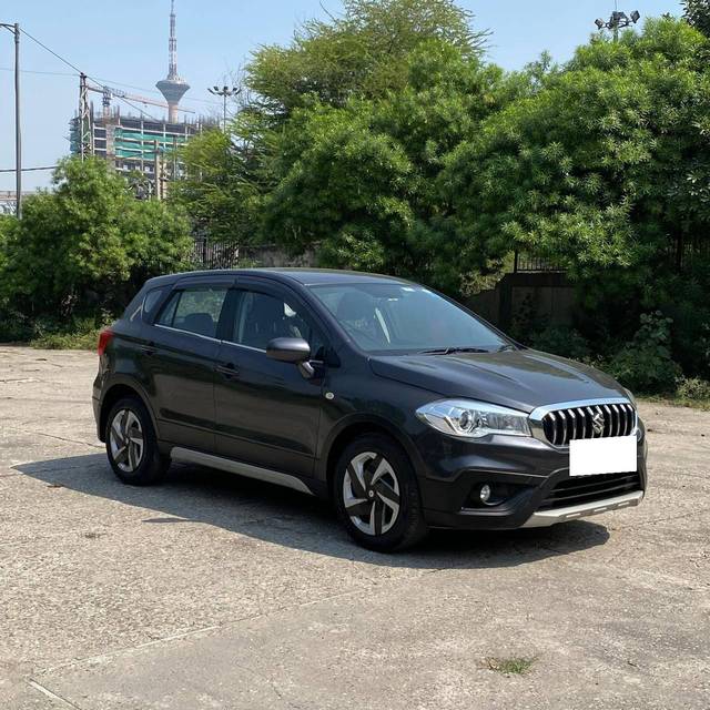 https://images10.gaadi.com/usedcar_image/4164518/original/processed_56cb81b9610152c3359293691991b0cb.jpg?imwidth=6400