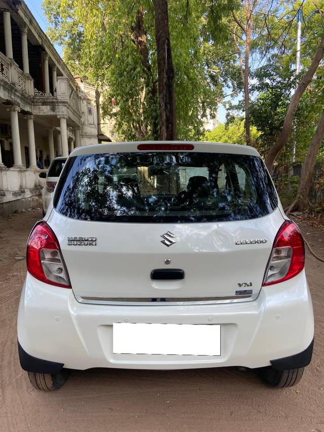 https://images10.gaadi.com/usedcar_image/4164524/original/processed_497a8baeda63b7bfd3b9ea68363ad5de.jpg?imwidth=6401